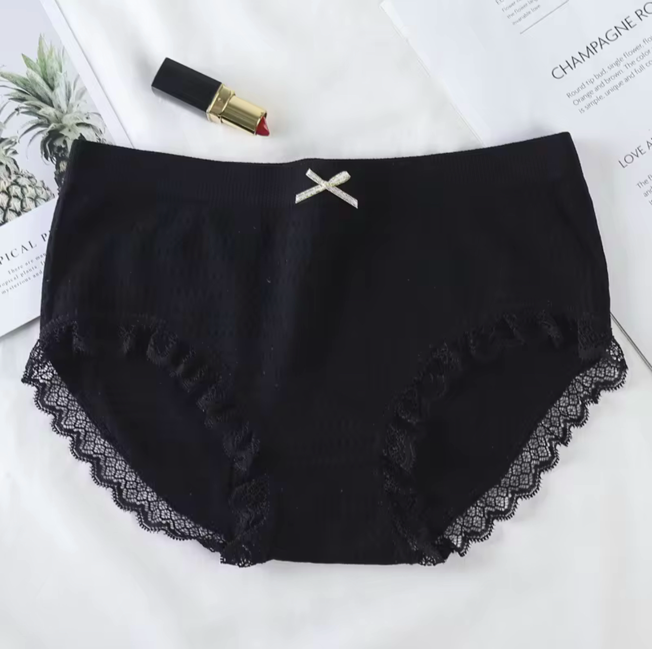 pack of 2 Women's Mid-Rise Cotton Underwear Antibacterial Butterfly Briefs Lace Decoration Breathable Seamless Mid Waist Panties Everyday