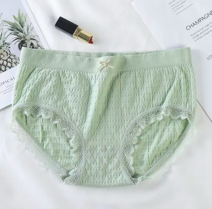 pack of 2 Women's Mid-Rise Cotton Underwear Antibacterial Butterfly Briefs Lace Decoration Breathable Seamless Mid Waist Panties Everyday